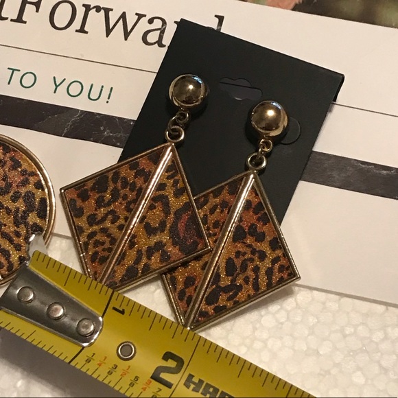 Two Pair of Fashion Leopard Print Dangle Earrings - Picture 9 of 13
